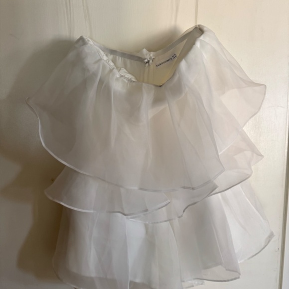 White Ruffled Strapless Romper - Picture 7 of 7